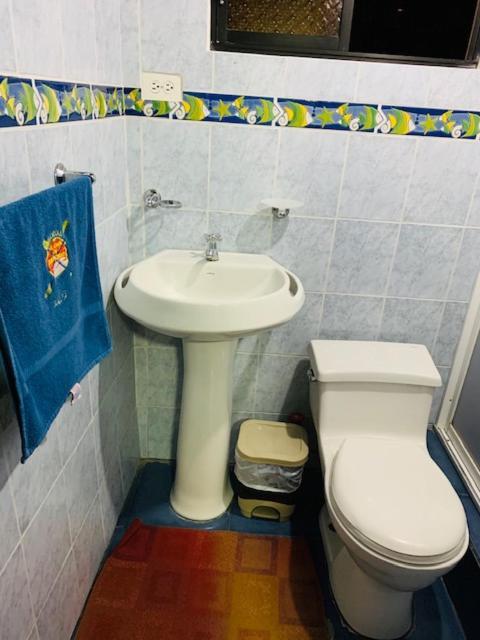 Hostal La Casa De Rodrigo Baeza Экстерьер фото